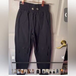 Maniere de Voir cargo Black Joggers